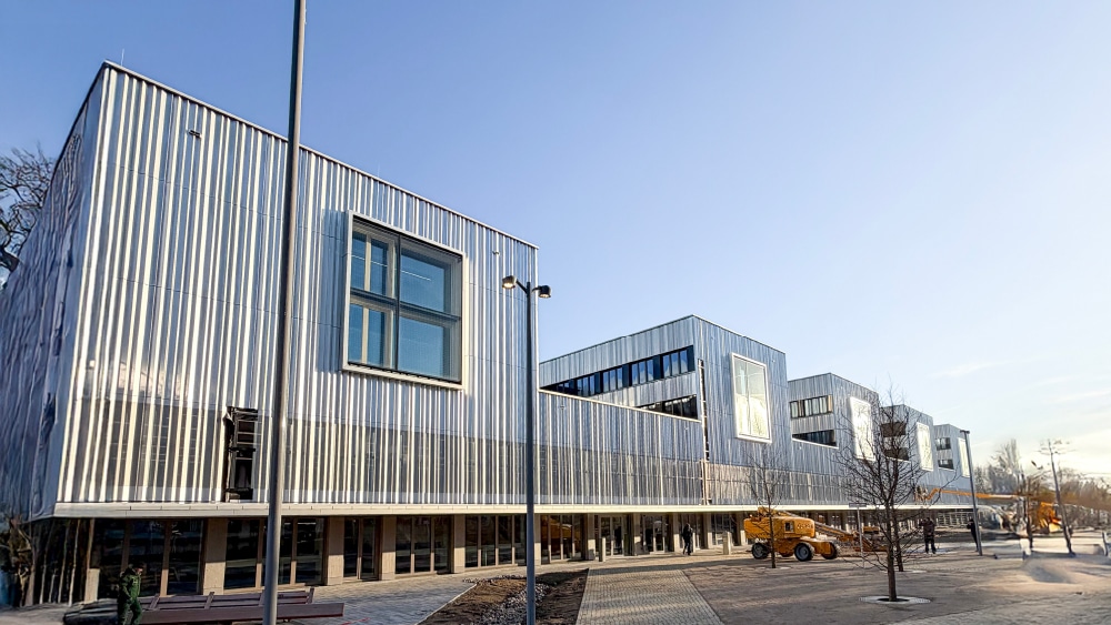 Modernes Gebäude mit Wego Systembaustoffen, nachhaltige Bauweise, innovative Baustoffe, Architektur,.